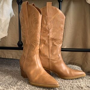 COPY - Tan heeled boots 8.5